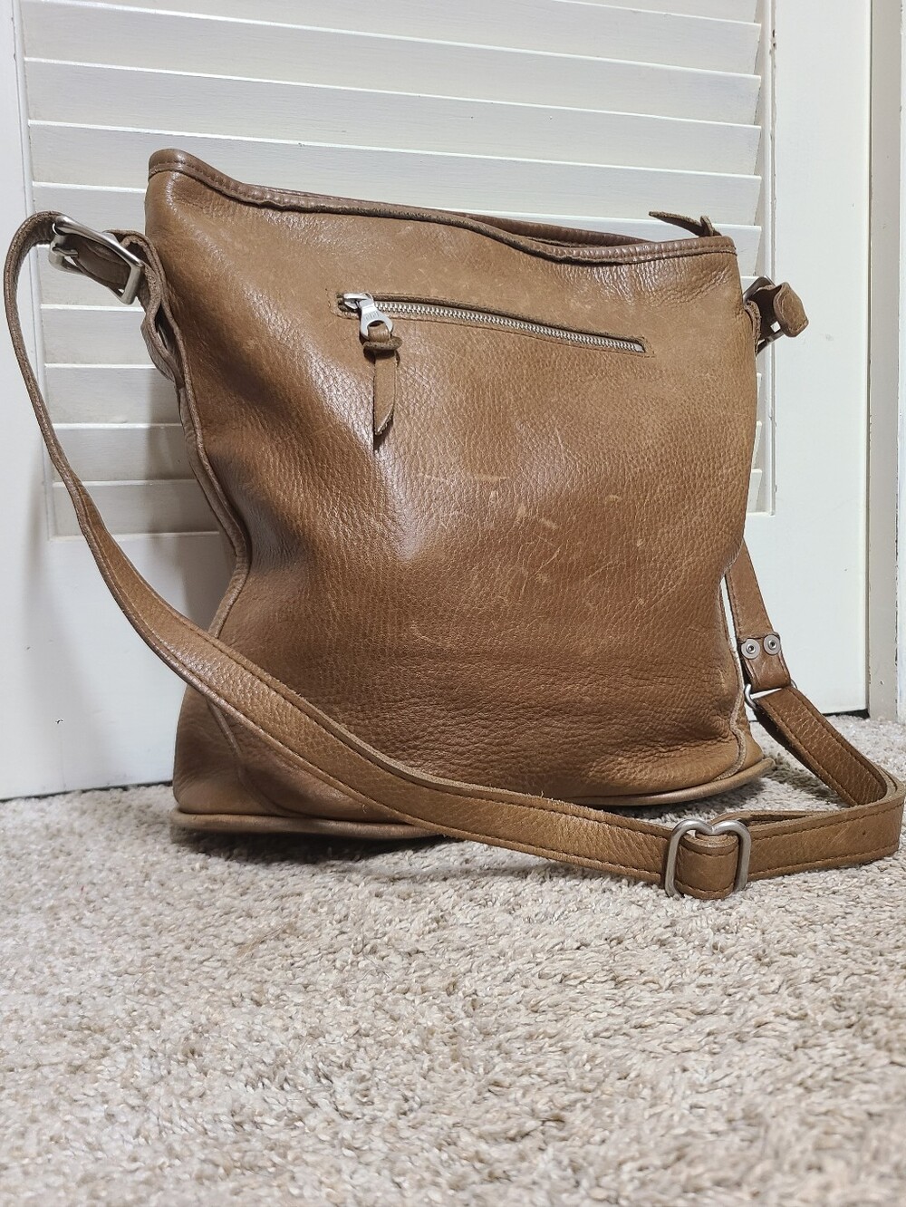 J.W. Hulme Co. Continental Large Crossbody Handbag Shoulder Bag Purse